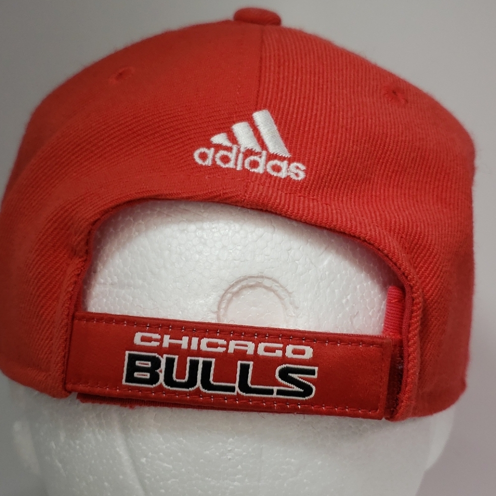 Adidas Chicago Bulls NBA Structured Adjustable Red Snapback Cap 100% Cotton - Picture 4 of 16